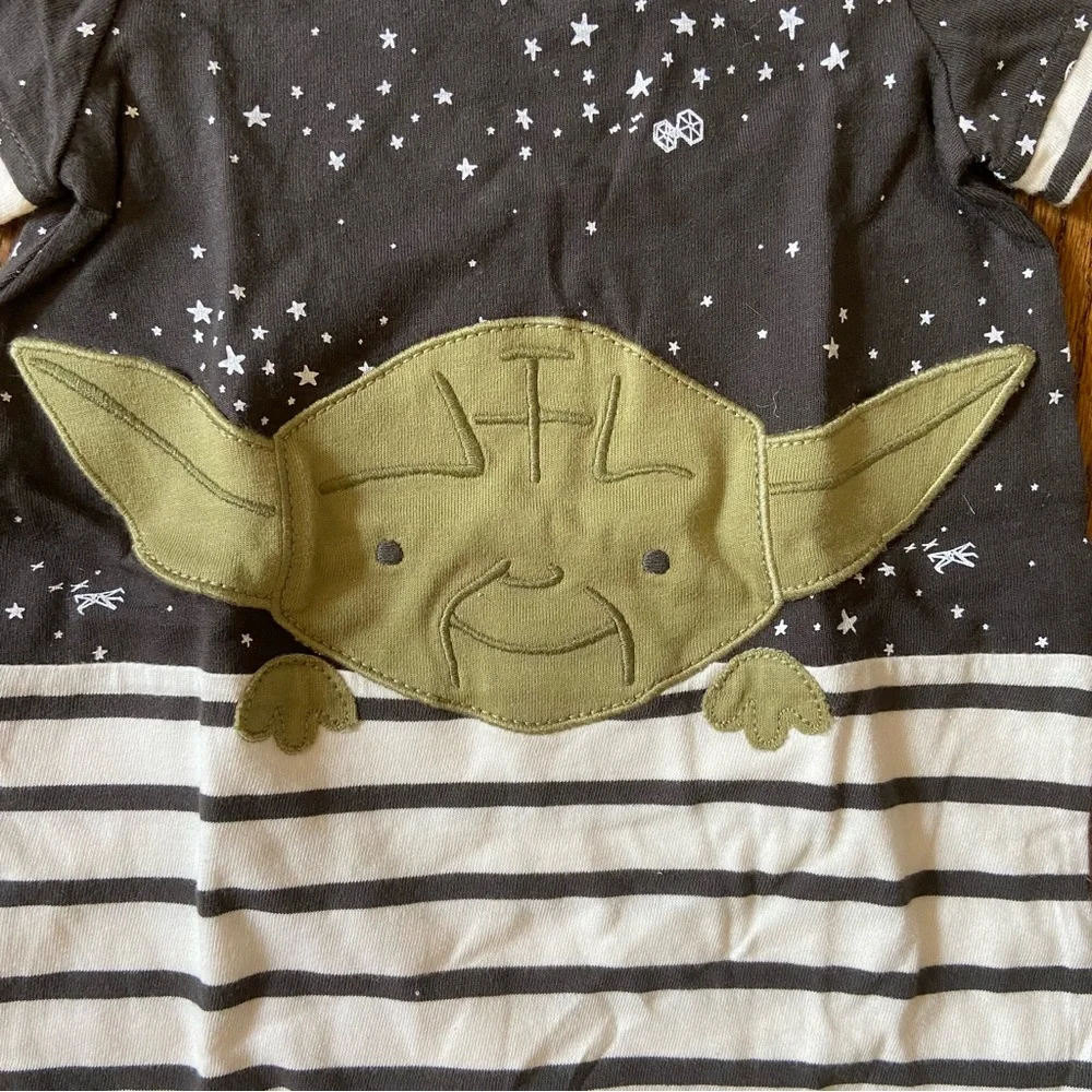 Baby Yoda Star Wars baby gap romper